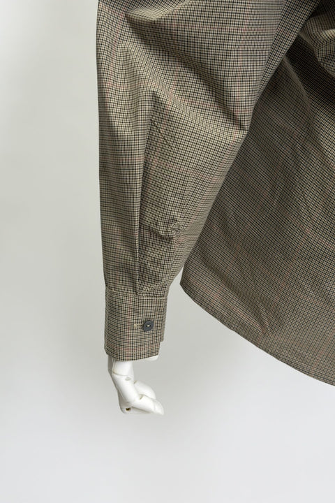 チェック柄シャツ