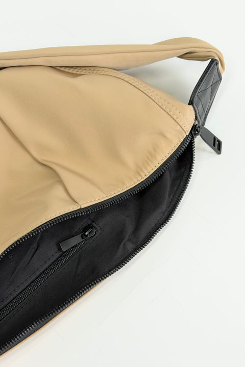 ナイロンバナナショルダーbag 画像