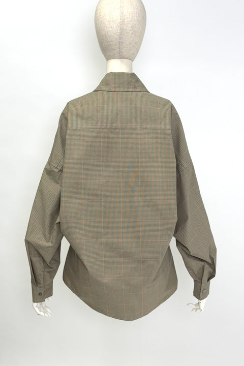チェック柄シャツ
